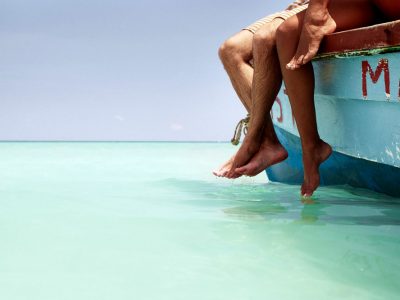 couple exploring the ocean